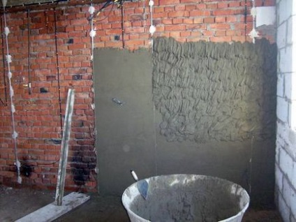 Hogyan készítsünk egy megoldást vakolat a falak saját kezűleg készül vakolóanyagba