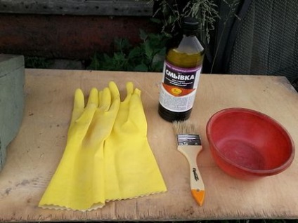 Як зняти фарбу з дерева
