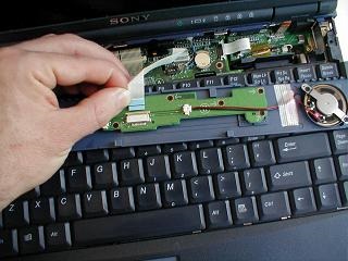 Hogyan cseréljük ki a belső merevlemezt a laptop, az alap hasznos tudást