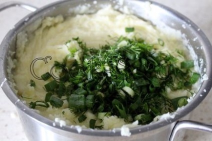 Burgonyapüré fokhagymás és gyógynövények - lépésről lépésre recept képpel, főzelékek