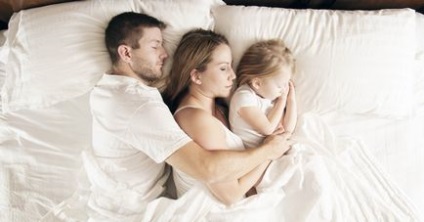 Kényelmes, egészséges alvás, vagy hogyan kell kiválasztani a megfelelő matrac egy felnőtt és egy gyermek, domikfaq