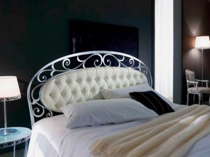 Tipuri de paturi forjate și reguli alese, fotografie în interior