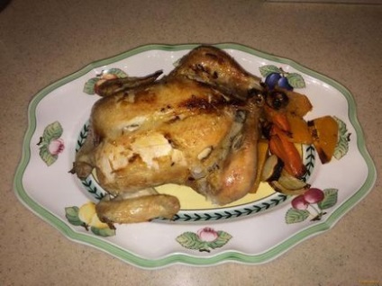 Grillezett csirkemell töltött sütőtök és a sárgarépa recept egy fotó