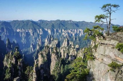 Munții care zboară în China