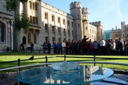 Castle Tower of London - a brit erőd, fehér tornyot, varjú, tudom külföldön