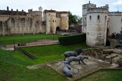Castle Tower of London - a brit erőd, fehér tornyot, varjú, tudom, külföldön (Castle Tower) Castle Tower of London - a brit erőd, fehér tornyot, varjú, tudom külföldön