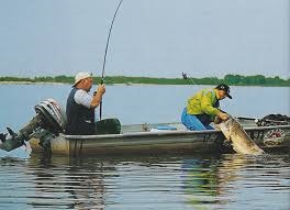 Catfish captura pe jig-momeala - revista de pescuit - revista online despre hobby-ul tau preferat