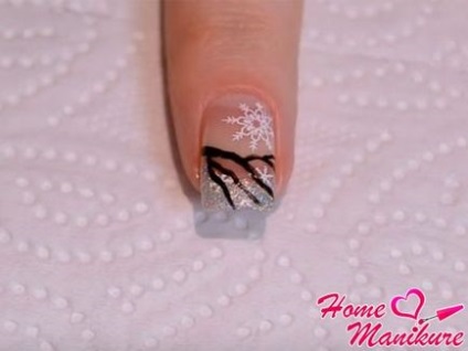 Манікюр з снегирями на нігтях покрокове малювання і фото дизайнів