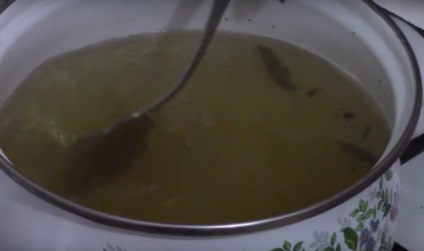 Pickles recept a téli az 1-es és 3 liter a bankok