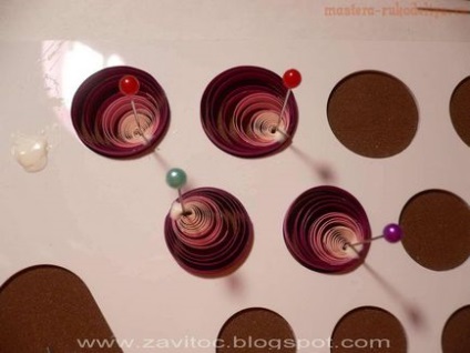 Maestru de clasă pe quilling modul de a face un fluture