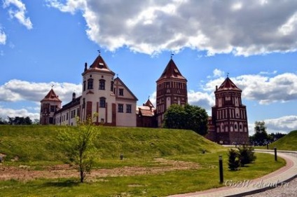 Мирський замок в білорусі історія, легенди, фото, відгуки, як дістатися, скільки коштує