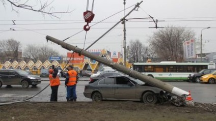 Moscova, știri, doi oameni au fost răniți într-un accident cu o mașină străină pe strada Lublin