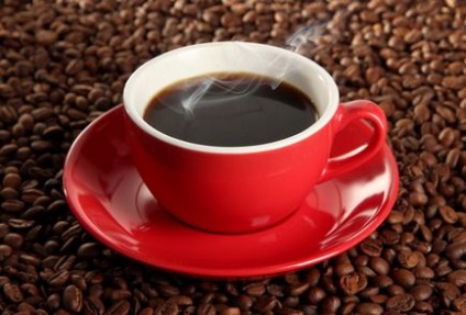 Este posibil să beți cafea întârziată în fasole, sol, solubilă