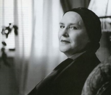 Nonna Mordyukova (25 noiembrie 1925)