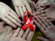 Atitudinea față de discriminarea infectată cu HIV, trăsături de comunicare