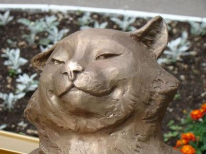 Monumentul unei pisici de yoshkin în yoshkar-ola