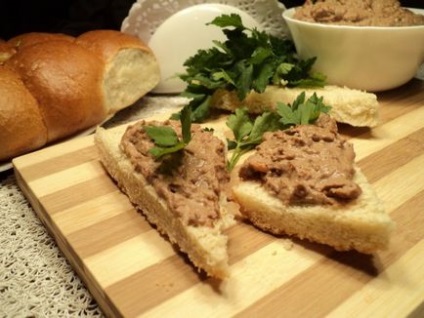 Pate de ficat de pui cu reteta culinara legume cu o fotografie din paragrame