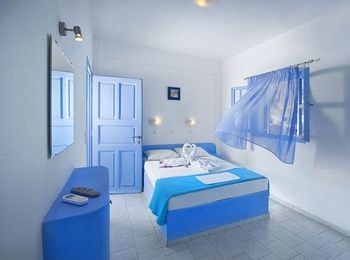 Perissa (santorini) hoteluri, plaje, atractii