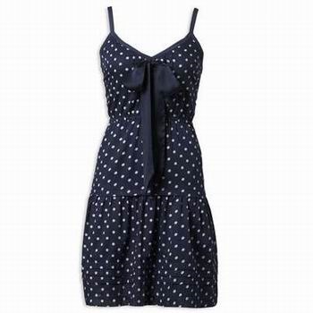 Rochie cu puncte polka