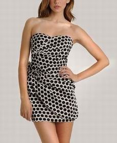 Rochie cu puncte polka