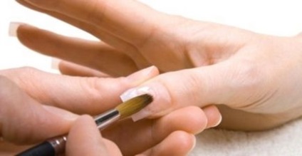 Правильне нарощування нігтів в домашніх умовах