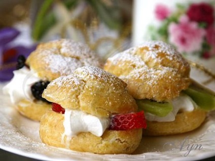 Профітролі (cream puffs)