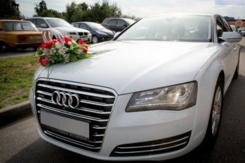 Închirierea și închirierea de mașini sportive pentru nunți la Moscova