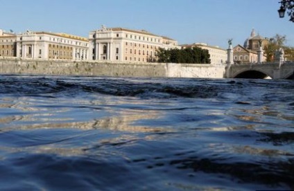 Râul Tiber în Italia