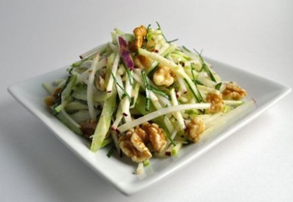 Салат з волоським горіхом - збірник кращих кулінарних рецептів салату з
