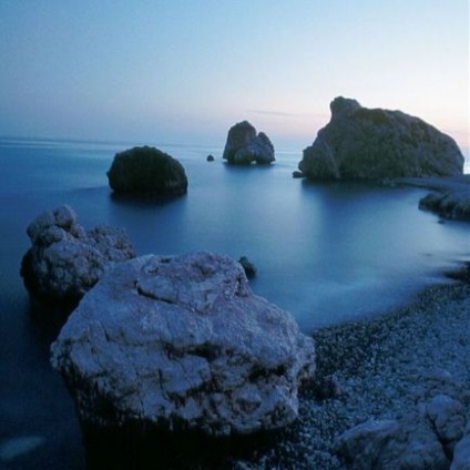 Найкрасивіше місце на Кіпрі - скелі афродіти в пафосі