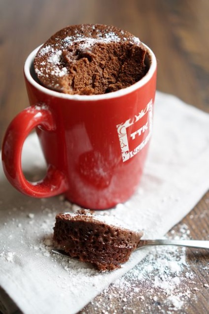 Ciocolată cupcake într-o ceașcă pentru 3 minute, pas cu pas foto rețetă