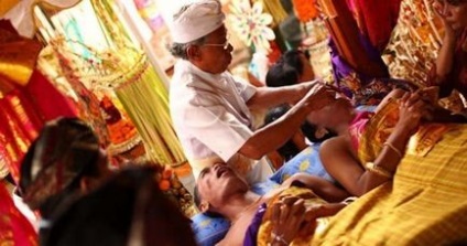 Спилювання зубів перед весіллям і інші незвичайні традиції сімейного життя на балі - моя династія