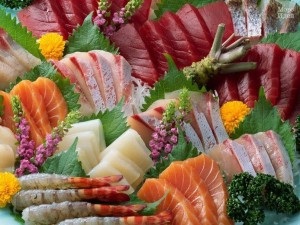 Супер нарізки на стіл з ковбаси, риби, овочів і фруктів фото