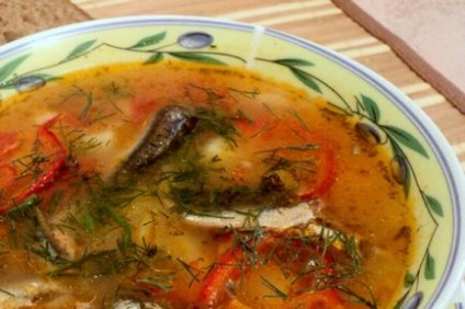 Supă cu șprot în sos de roșii - o opțiune bugetară pentru familie