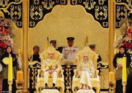 O nunta care arata ca o poveste de est (orientala) O nuntă care arată ca o poveste orientală
