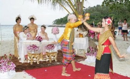 Nunta în Thailanda, ceremonia de nuntă de pe insulele din Thailanda, operatorul de turism Minsk, gramada