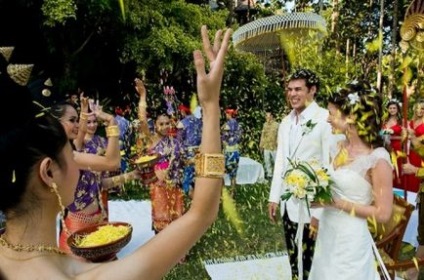 Esküvői Thaiföldön, a lakodalom a szigeteken Thaiföld, Minsk utazásszervező svaedbnaya