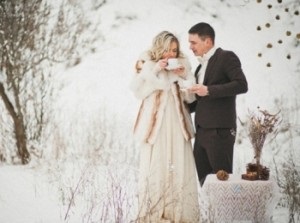 Idei de nunta in timpul iernii pentru o fotografie si accesoriile necesare
