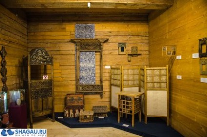 Талашкіно-Фленово музей, теремок, церква