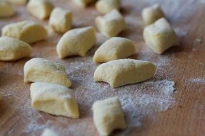 Aluat pentru pelmeni - 9 retete originale cu fotografie de găluște