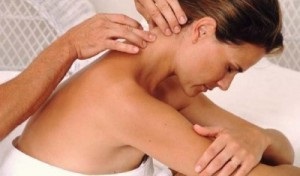 Точковий масаж при шийному остеохондрозі