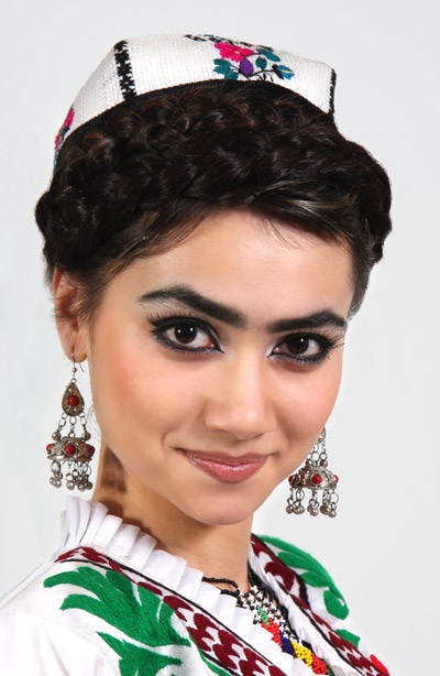 Top-10 dintre cele mai frumoase Tadjik celebre