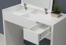 Öltöző asztalok a hálószobában fotó sarok, tervezés és méretét, fiókos szekrény és egy szekrény IKEA Manufacturing (öltözködés táblázatok a hálószobában) Öltöző asztalok a hálószobában fotó sarok, tervezés és méretét, fiókos szekrény és egy szekrény IKEA, gyártási