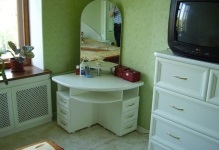 Туалетні столики в спальню фото кутового, дизайн і розміри, комод і шафа ІКЕА, виробництво