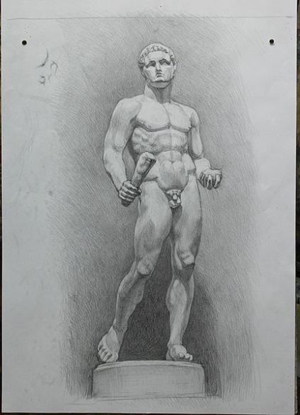 Навчальний малюнок гіпсової фігури Геракла