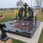 Plasarea plăcilor de granit în cimitir