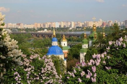Manastirea Vydubitsky este una dintre cele mai vechi manastiri sfinte din Kiev