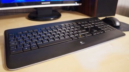 Deschiderea tastaturii logitech iluminat k800