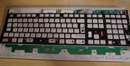 Розтин клавіатури logitech illuminated k800