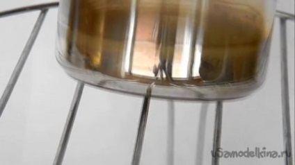 Experiența chimică a obținerii unei oglinzi de argint
